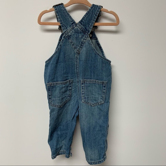 [2/25$✨] Baby Gap Jeans Overalls 🌿 - Picture 5 of 7